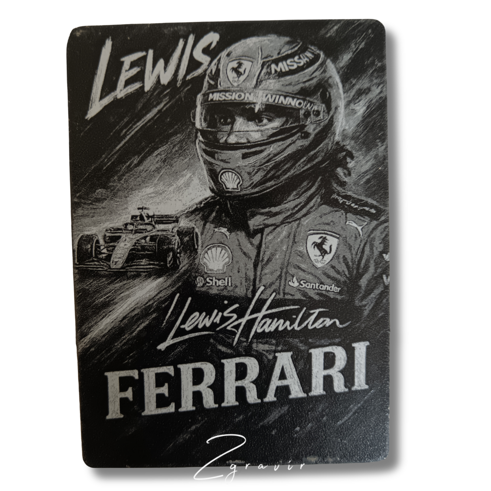 Lewis Hamilton Ferrari fémlap gyűjtőkártya 63x89 mm