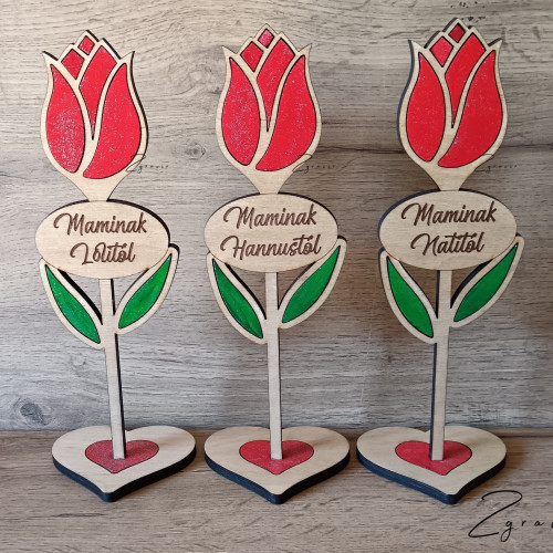 Tulipán feliratos táblával